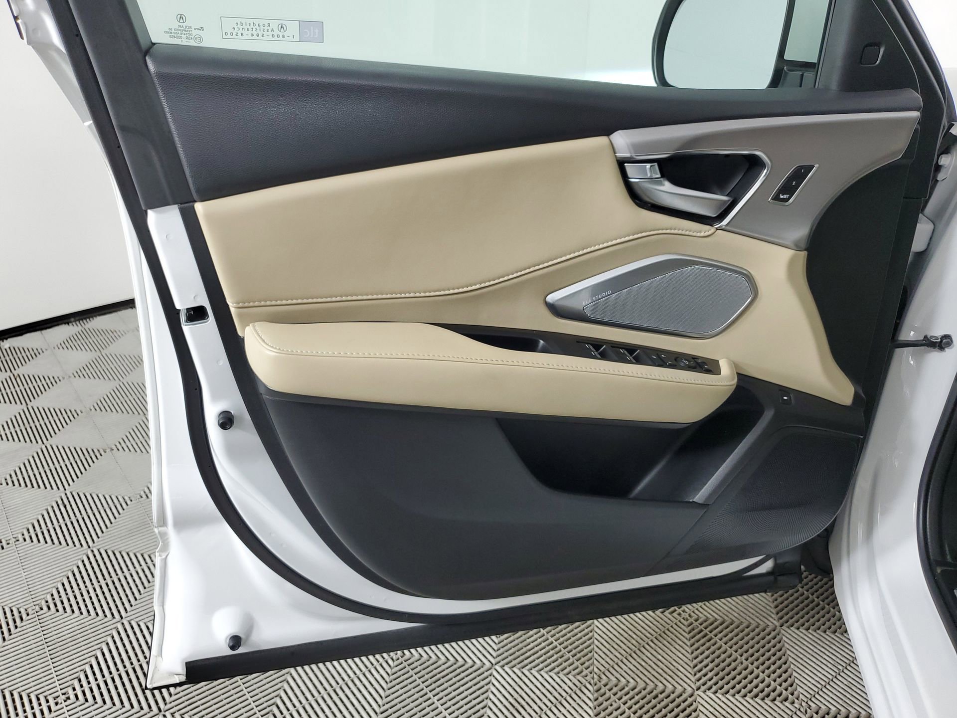 Used 2021 Acura RDX w/ Technology Package image 23