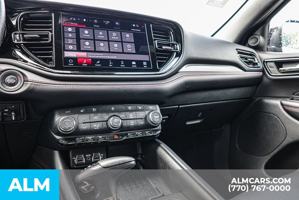 Used 2025 Dodge Durango GT AWD/4WD image 39