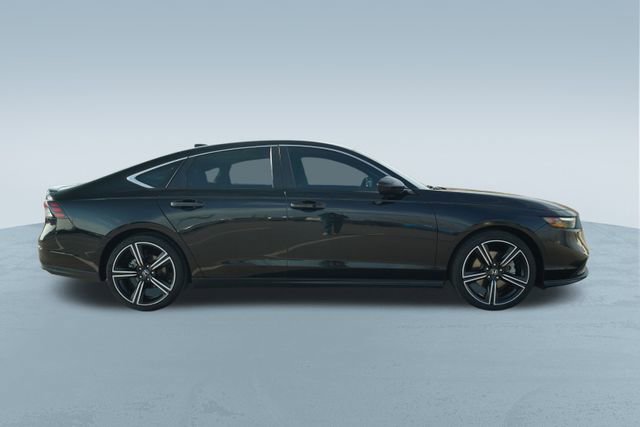 Used 2023 Honda Accord Sport image 9