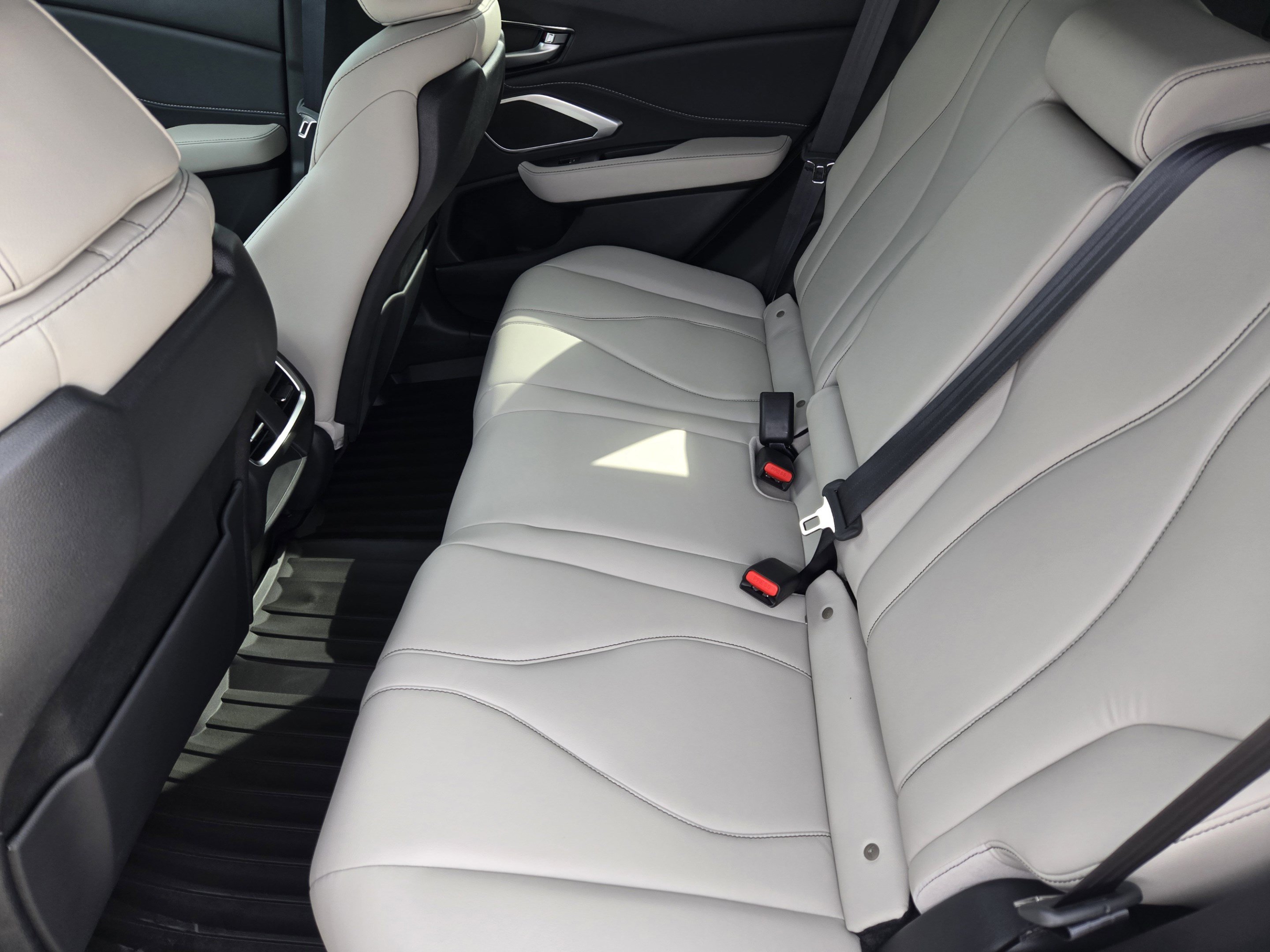 New 2026 Acura RDX SH-AWD image 17