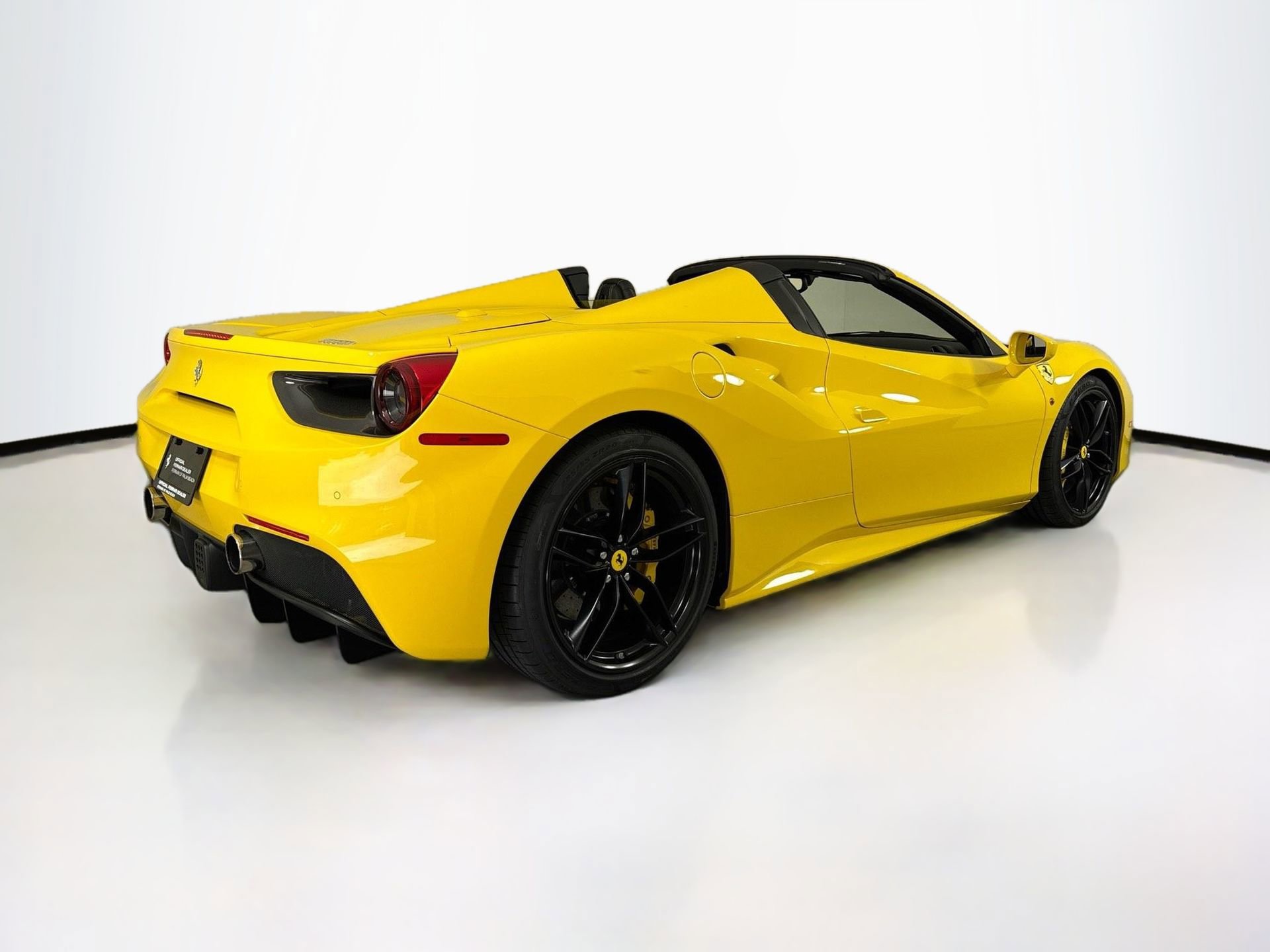 Certified 2018 Ferrari 488 Spider RWD image 7
