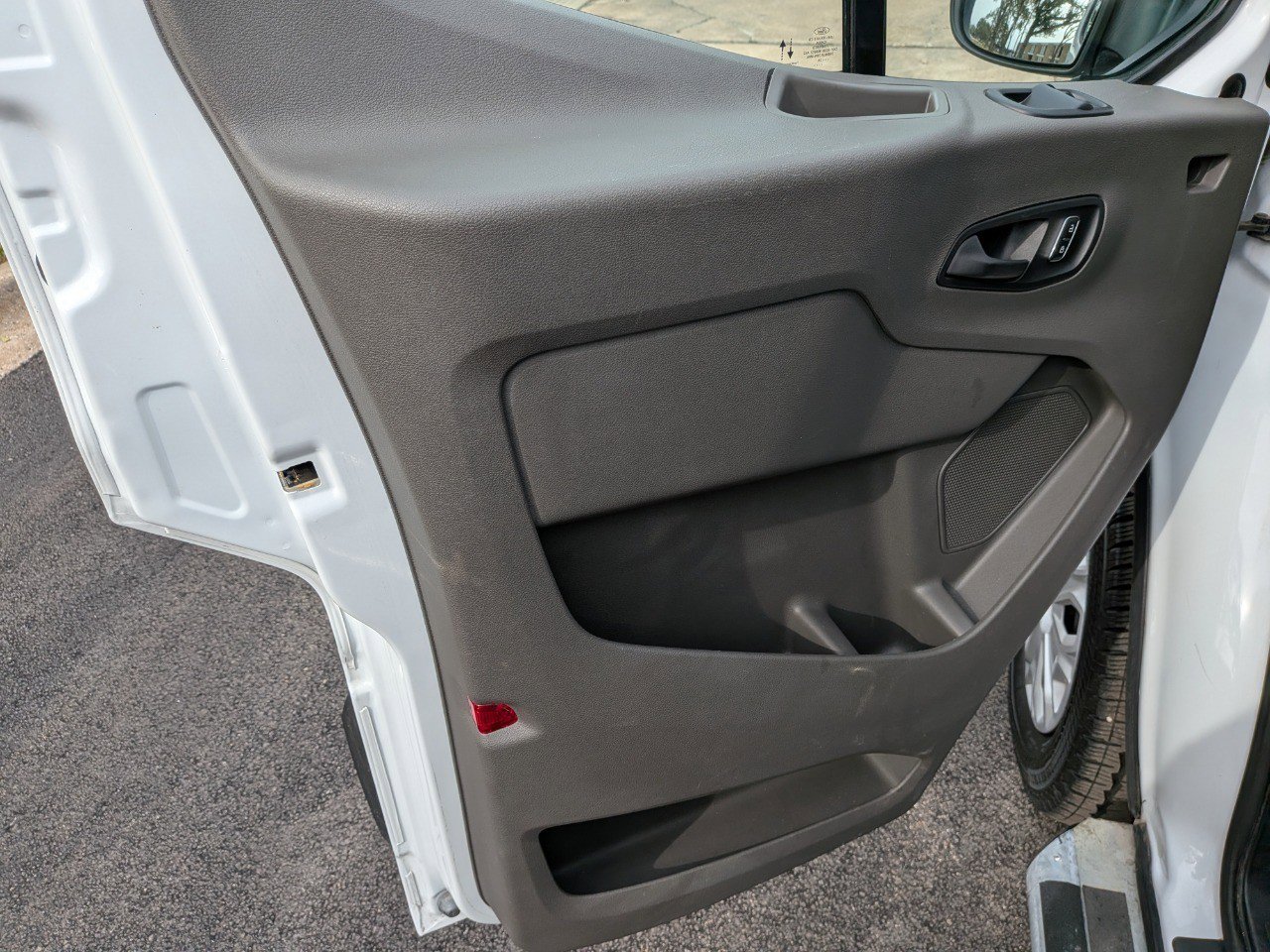 Used 2024 Ford Transit 250 w/ Exterior Upgrade Package image 34