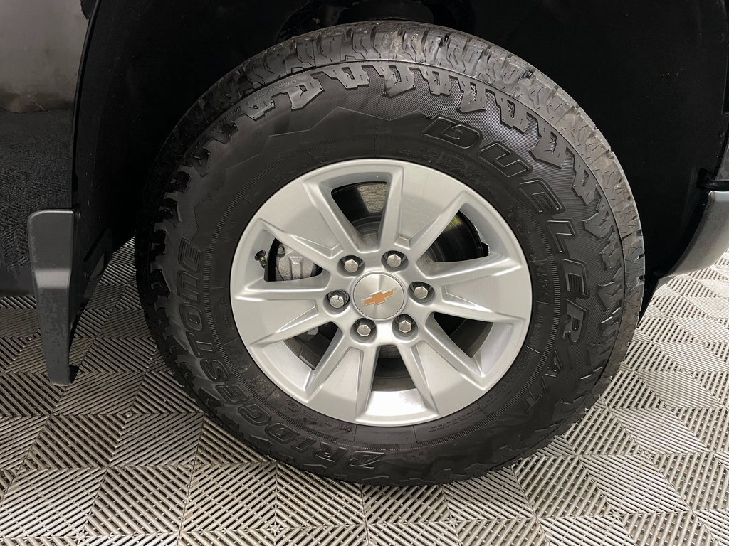 Used 2025 Chevrolet Silverado 1500 W/T w/ WT Value Package image 42