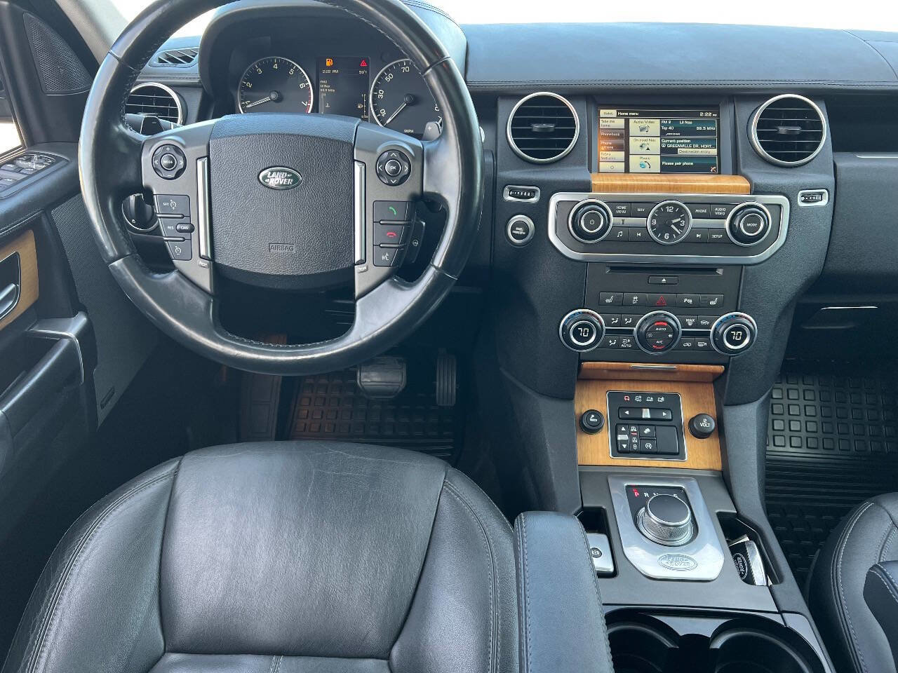 Used 2014 Land Rover LR4 HSE LUX image 14