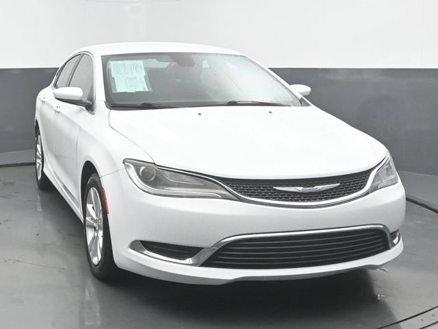 Used 2016 Chrysler 200 Limited w/ Convenience Group FWD image 8