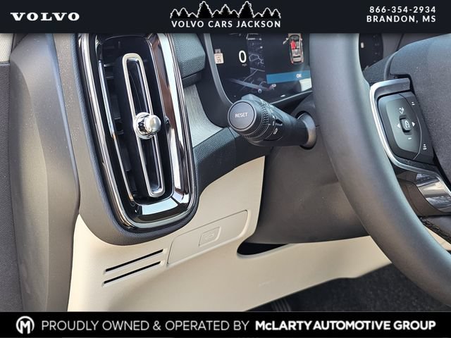 Certified 2026 Volvo XC40 B5 Plus w/ Protection Package Premier AWD/4WD image 19