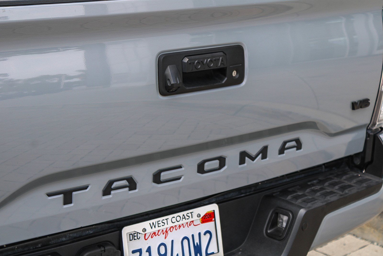 Certified 2020 Toyota Tacoma TRD Off-Road w/ Technology Package AWD/4WD image 11
