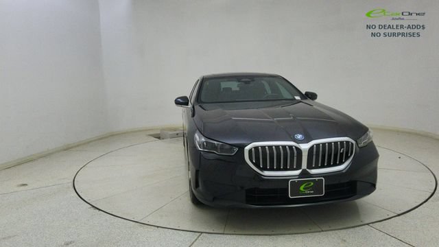 Used 2024 BMW i5 eDrive40i w/ Convenience Package RWD image 65