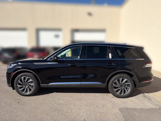 New 2027 Lincoln Aviator AWD image 10