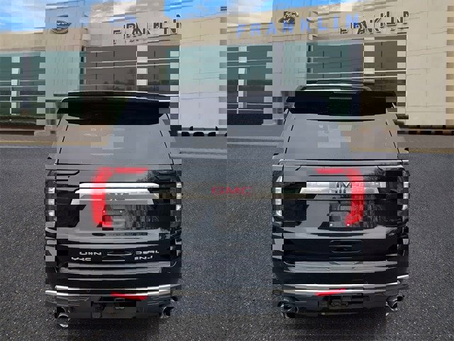 Used 2021 GMC Yukon Denali w/ Denali Premium Package image 6
