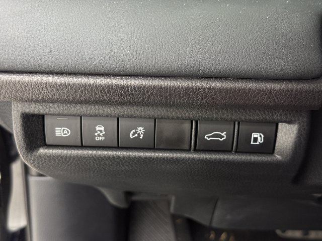 Used 2026 Toyota Camry XSE w/ Premium Package FWD image 9