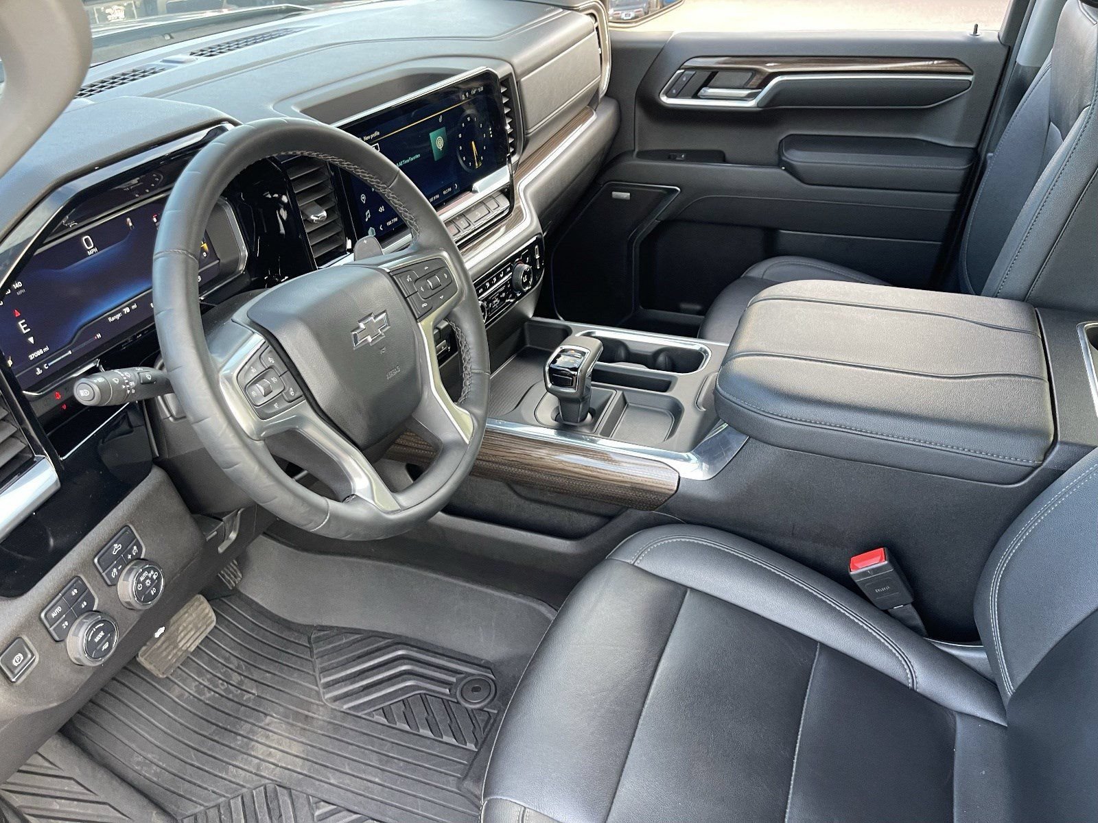 Certified 2024 Chevrolet Silverado 1500 RST w/ Convenience Package II AWD/4WD image 19