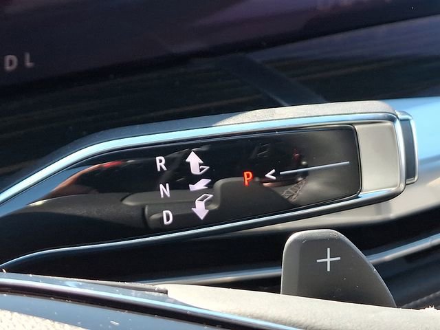 Certified 2025 Cadillac Escalade Premium Luxury image 15