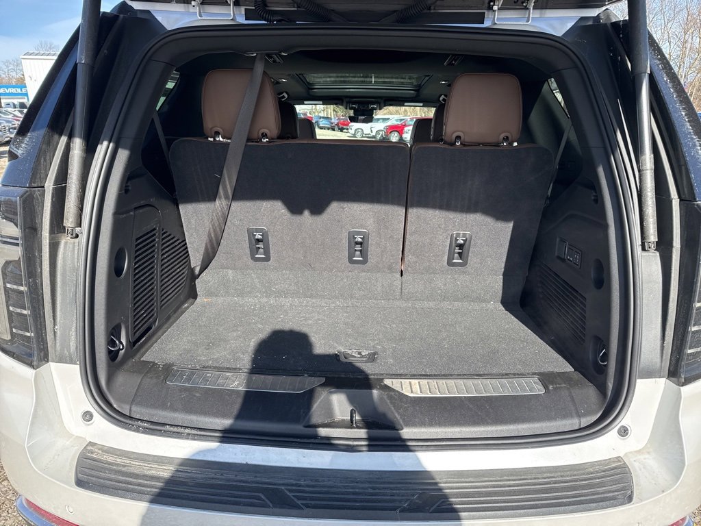 Used 2025 Chevrolet Tahoe High Country w/ Sun And Tow Package image 31