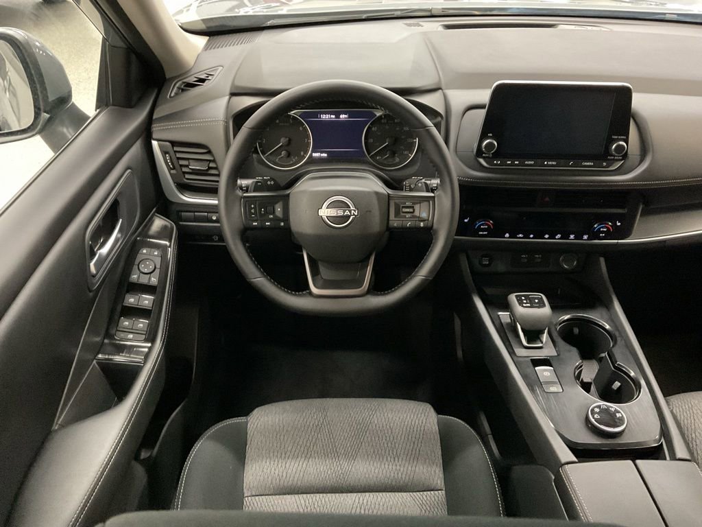 Used 2026 Nissan Rogue SV w/ Cold Weather Package image 15