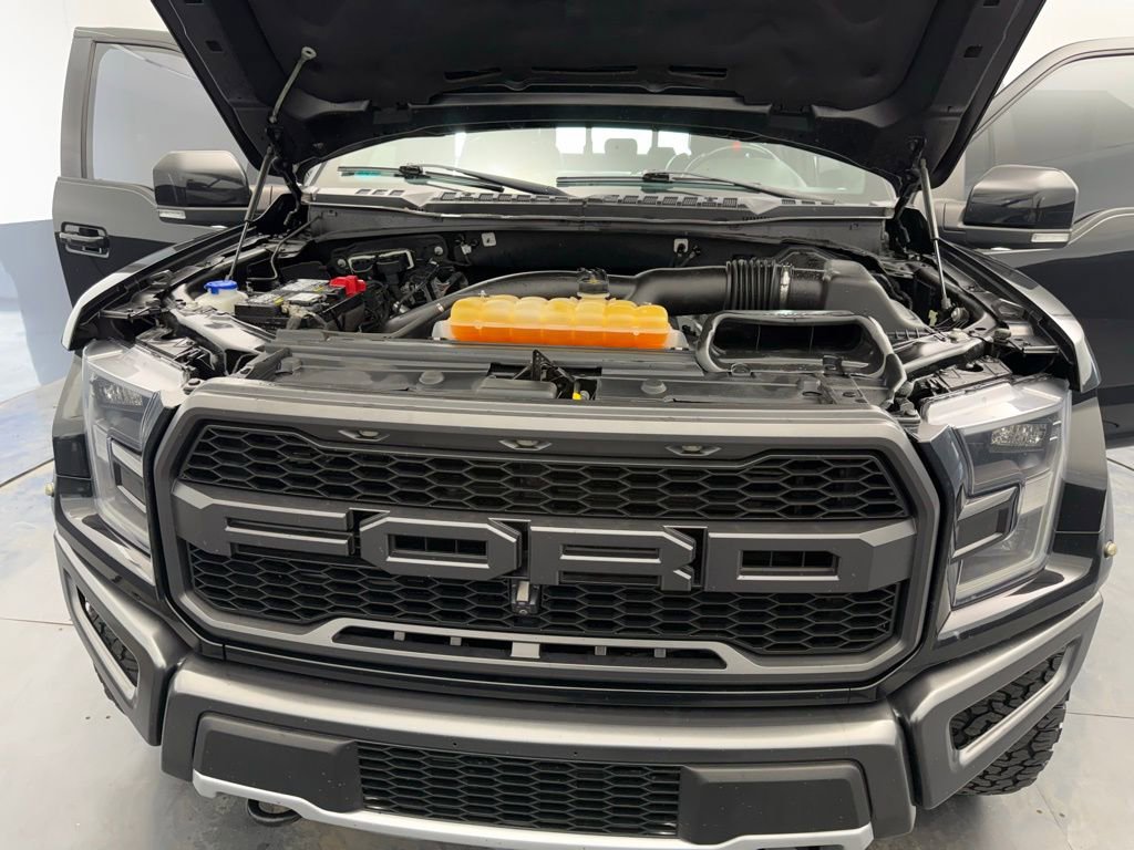 Used 2018 Ford F150 Raptor w/ Equipment Group 802A Luxury image 15