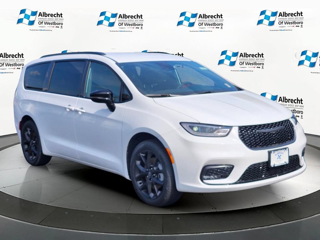 New 2026 Chrysler Pacifica Select w/ S Appearance Package AWD/4WD image 7
