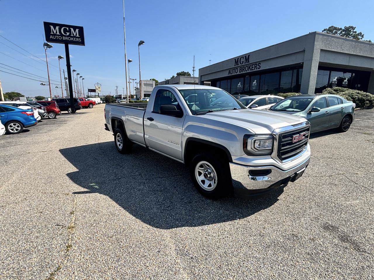 Used 2018 GMC Sierra 1500 2WD Regular Cab image 40