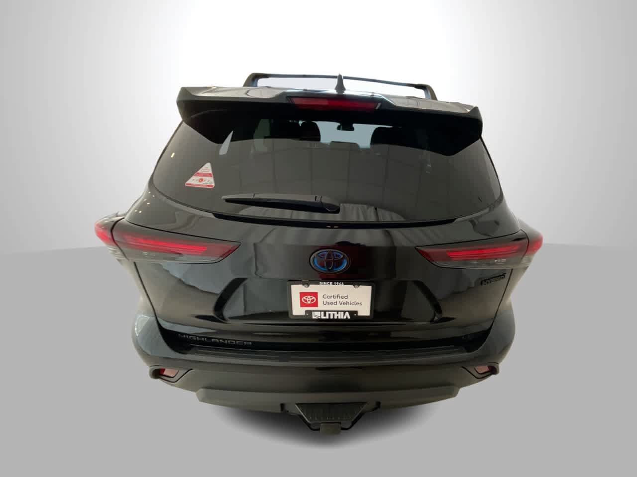 Certified 2024 Toyota Highlander LE AWD/4WD image 7