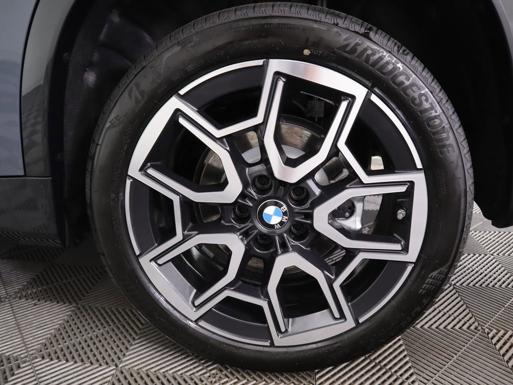 Certified 2025 BMW X1 xDrive28i w/ Technology Package image 33