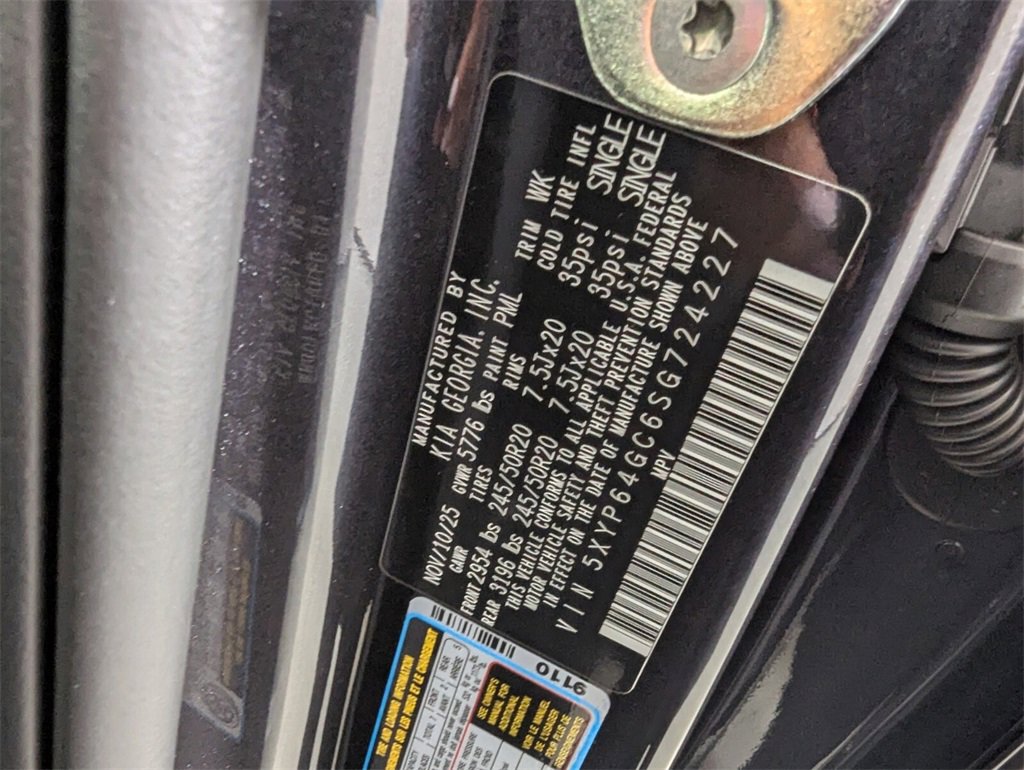 New 2025 Kia Telluride S image 32