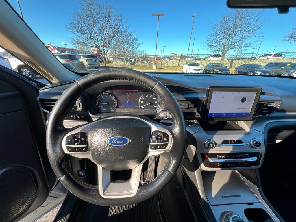 Used 2022 Ford Explorer XLT w/ Class IV Trailer Tow Package image 38