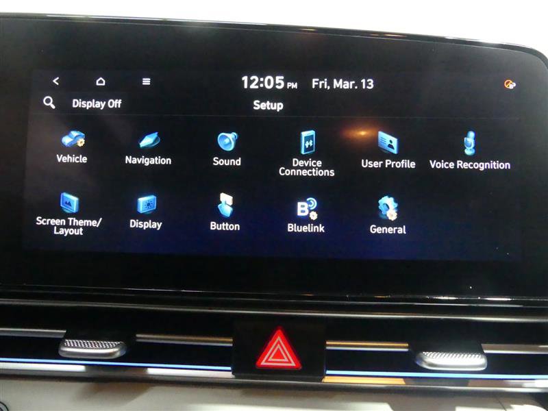 Used 2022 Hyundai Elantra Limited image 45