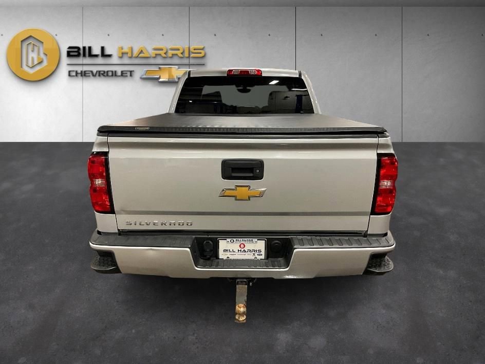 Used 2018 Chevrolet Silverado 1500 Custom w/ Custom Value Package image 11