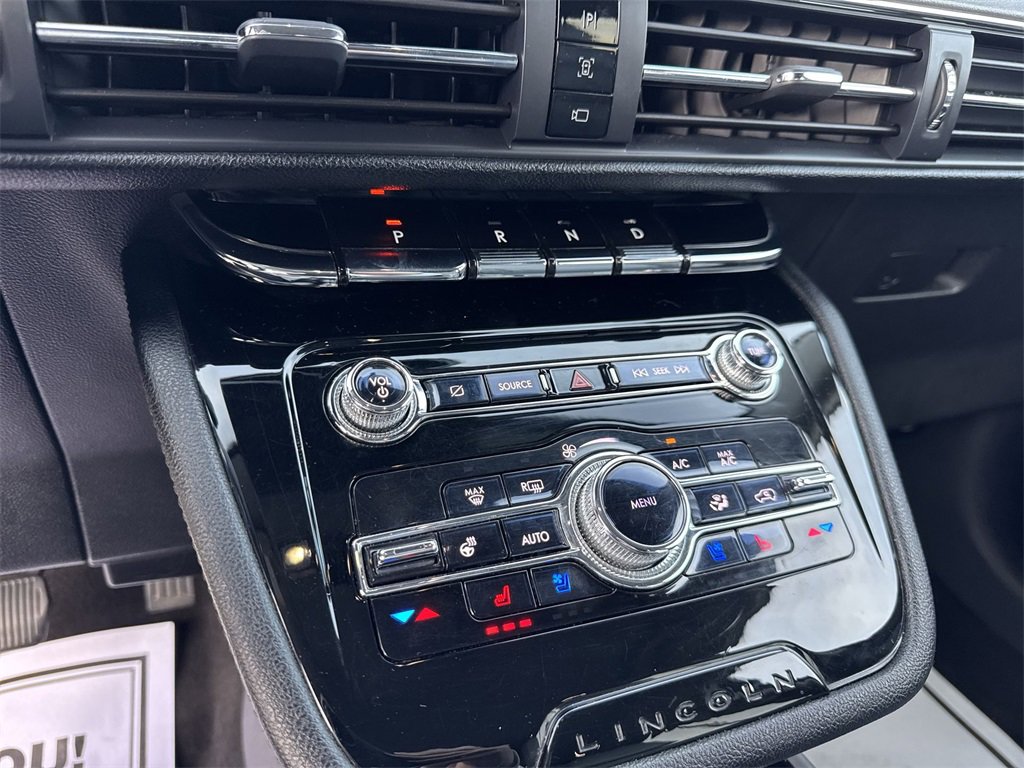 Used 2021 Lincoln Corsair AWD w/ Equipment Group 101A image 20