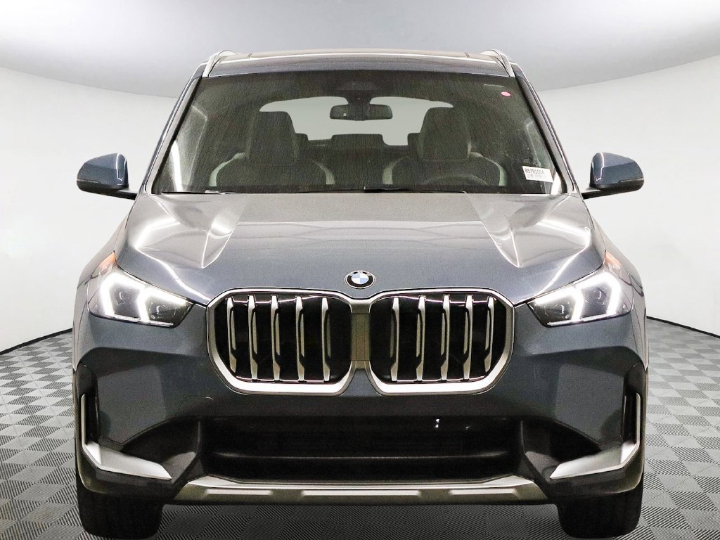 New 2027 BMW X1 xDrive28i AWD/4WD image 2