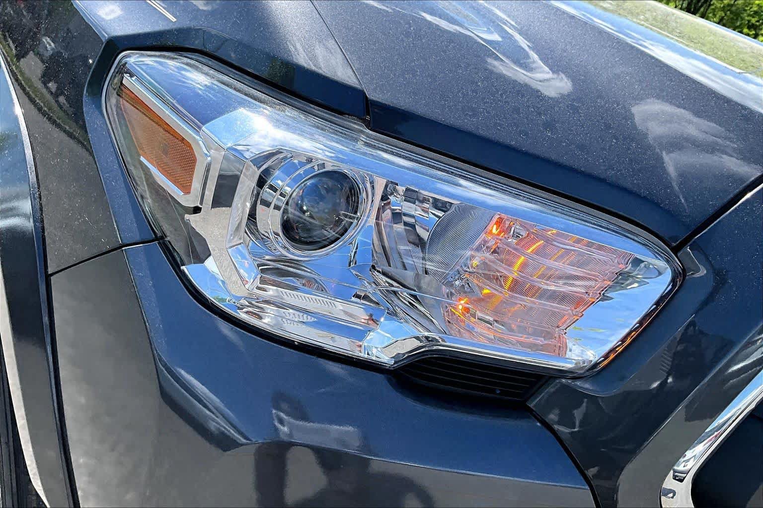 Used 2023 Toyota Tacoma SR5 AWD/4WD image 52