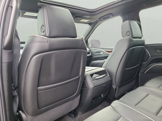 Used 2024 Cadillac Escalade ESV Premium Luxury w/ Performance Package AWD/4WD image 10