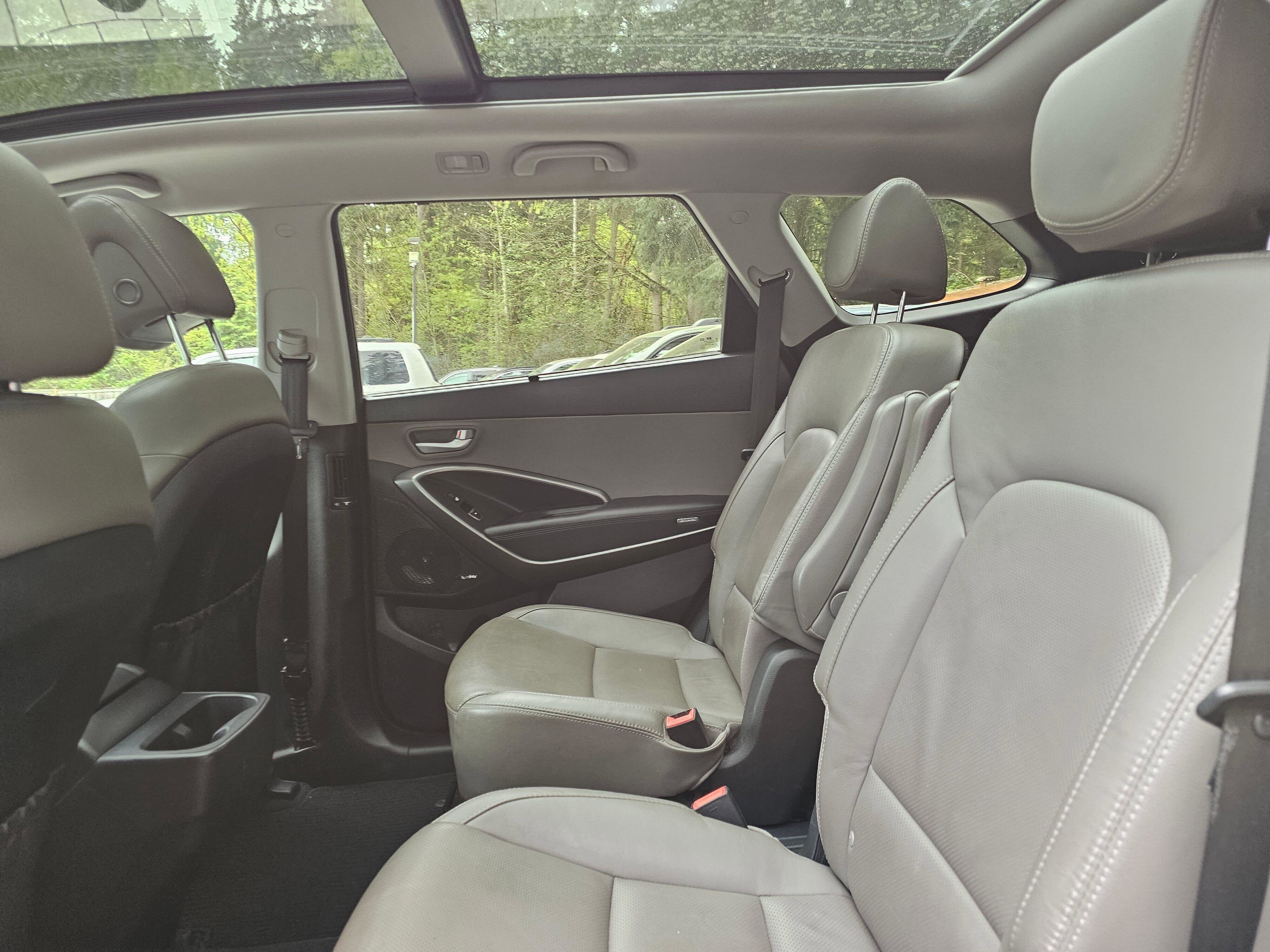 Used 2017 Hyundai Santa Fe Limited AWD/4WD image 18