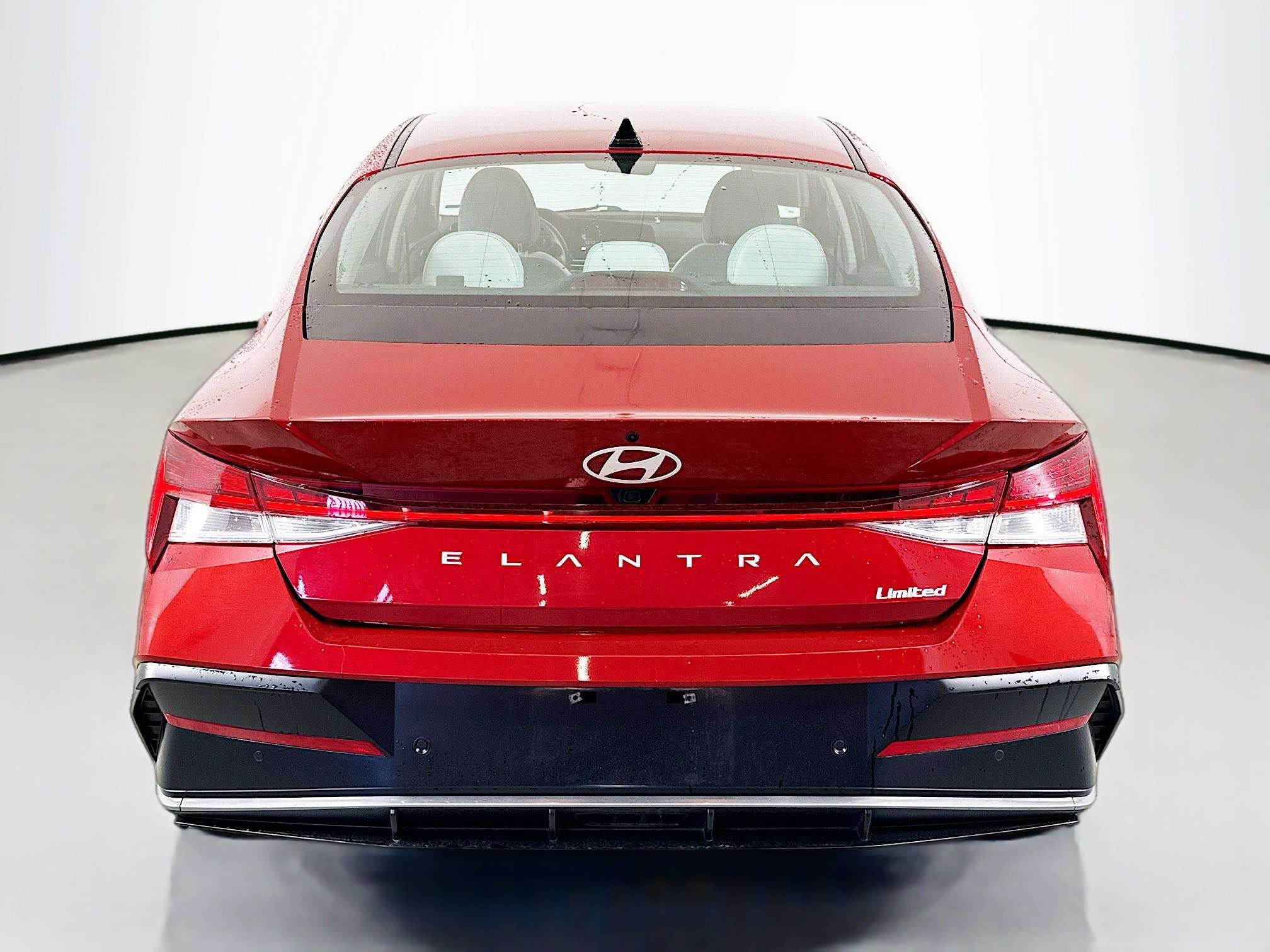Used 2024 Hyundai Elantra Limited FWD image 6