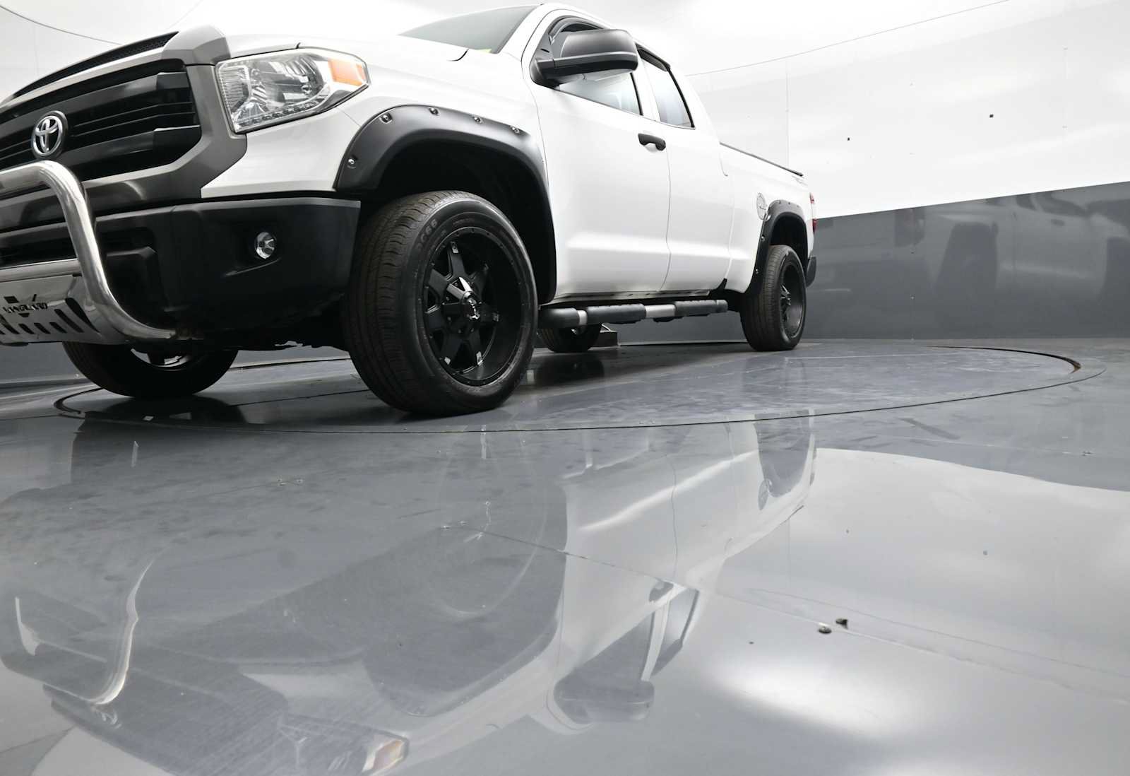Used 2016 Toyota Tundra SR w/ Exterior Package AWD/4WD image 24