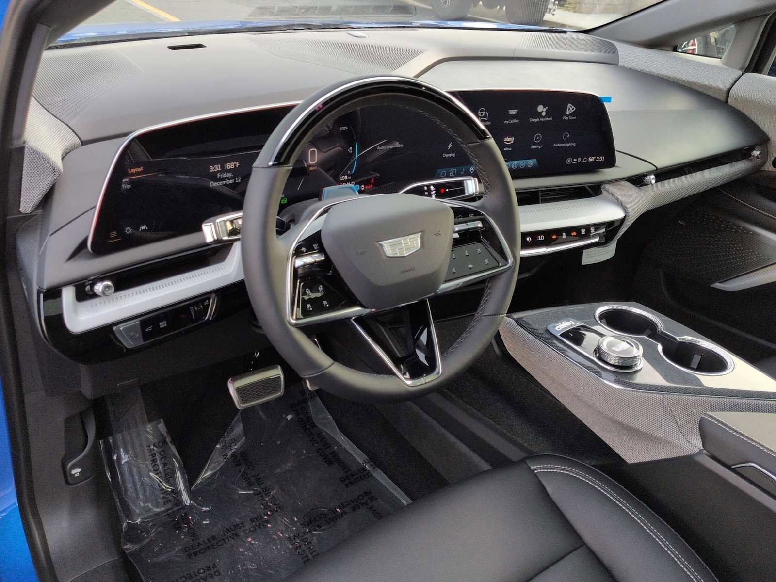 New 2025 Cadillac Optiq Luxury 1 image 12