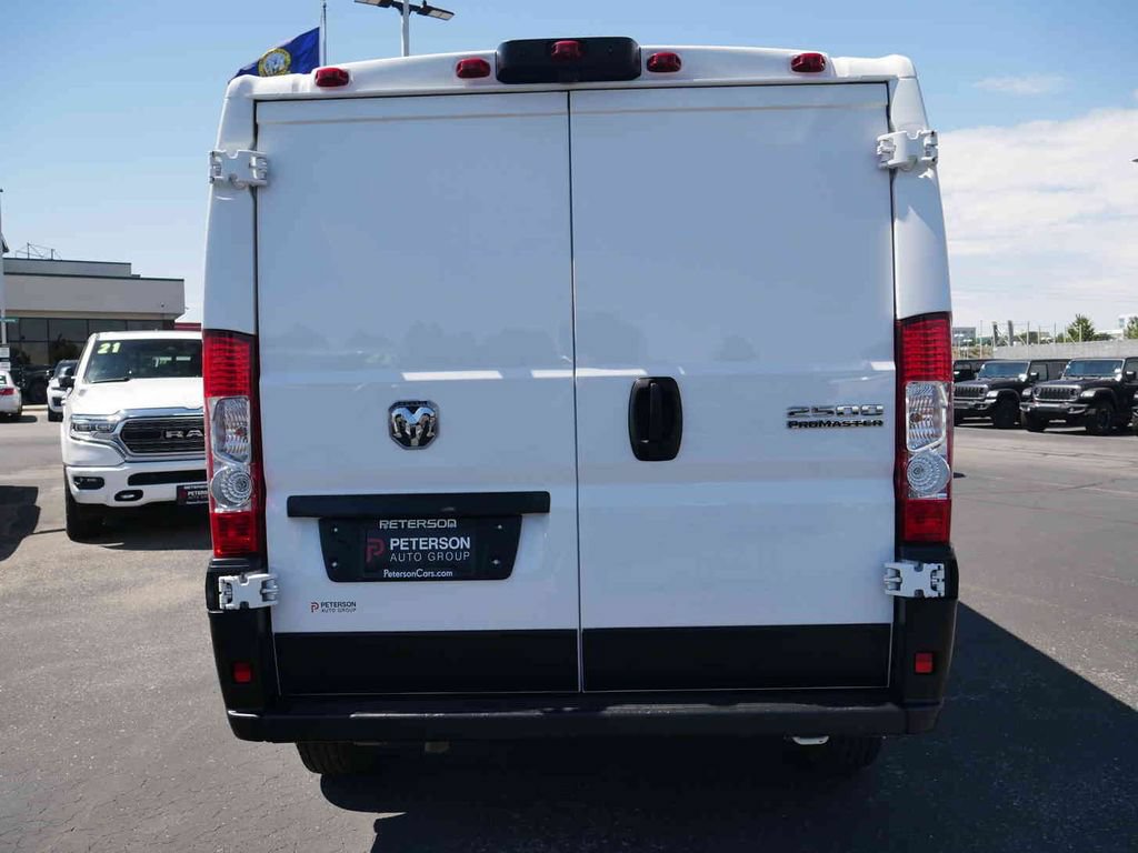 Used 2025 RAM ProMaster 2500 FWD image 8