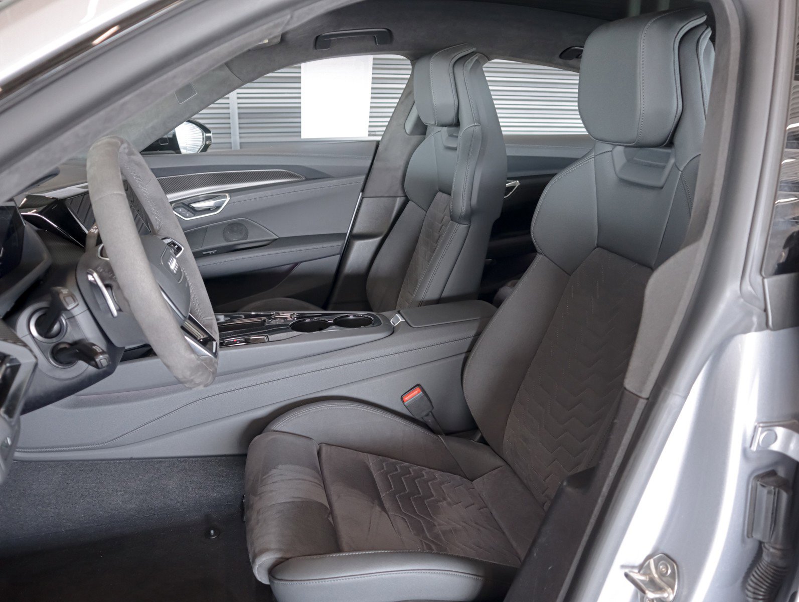 Used 2024 Audi e-tron GT Prestige w/ Prestige Package AWD/4WD image 7