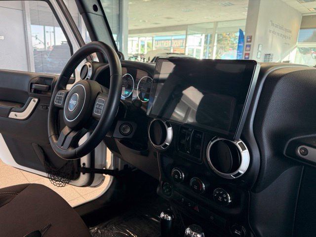 Used 2014 Jeep Wrangler Unlimited Sahara AWD/4WD image 24