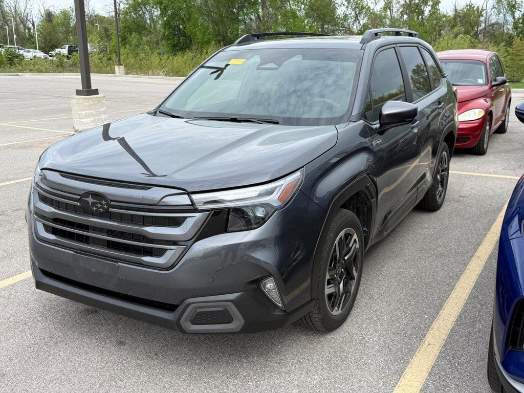 Used 2025 Subaru Forester Limited image 1