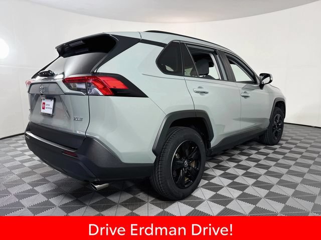 Certified 2021 Toyota RAV4 XLE w/ Convenience Package FWD image 21