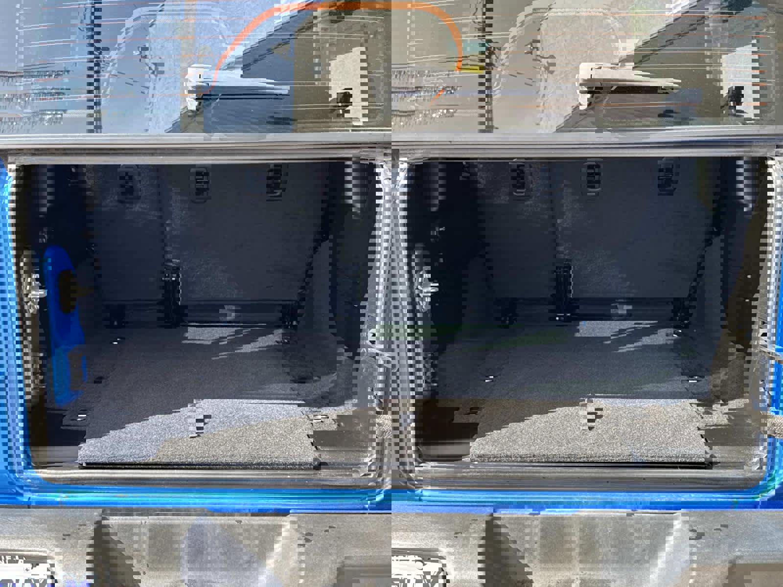 Used 2025 Jeep Wrangler Sport image 11