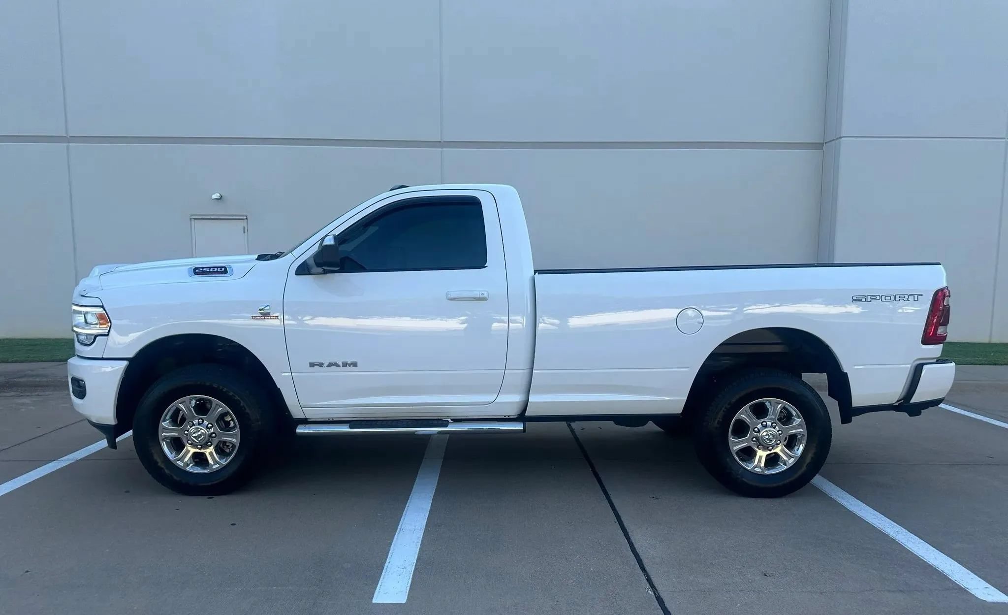 Used 2022 RAM 2500 Big Horn w/ Level C Equiment Group AWD/4WD image 1
