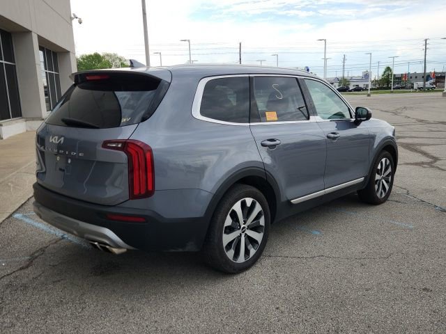 Used 2022 Kia Telluride EX w/ EX Premium Package image 5