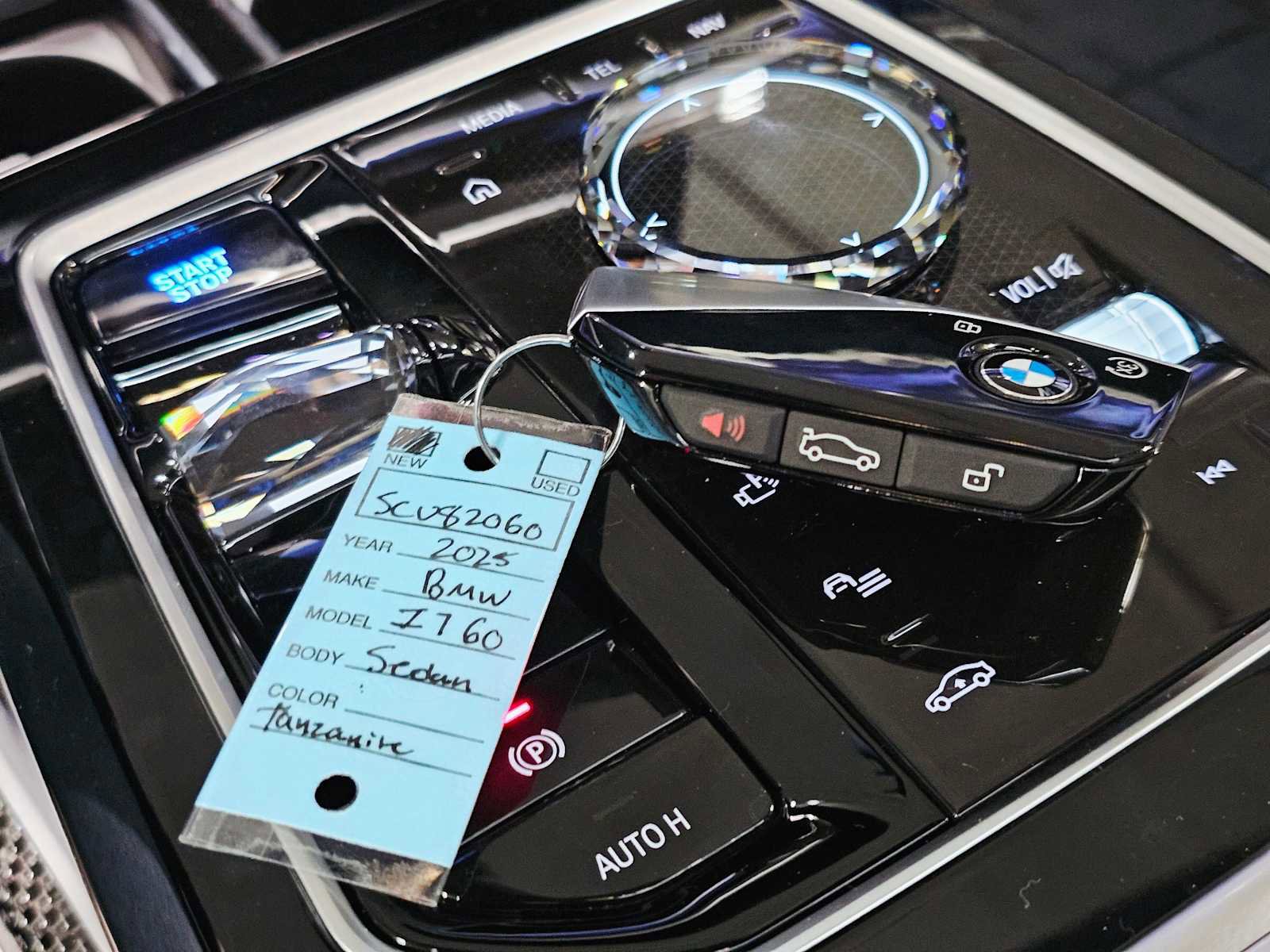 New 2025 BMW i7 xDrive60 w/ Executive Package image 30