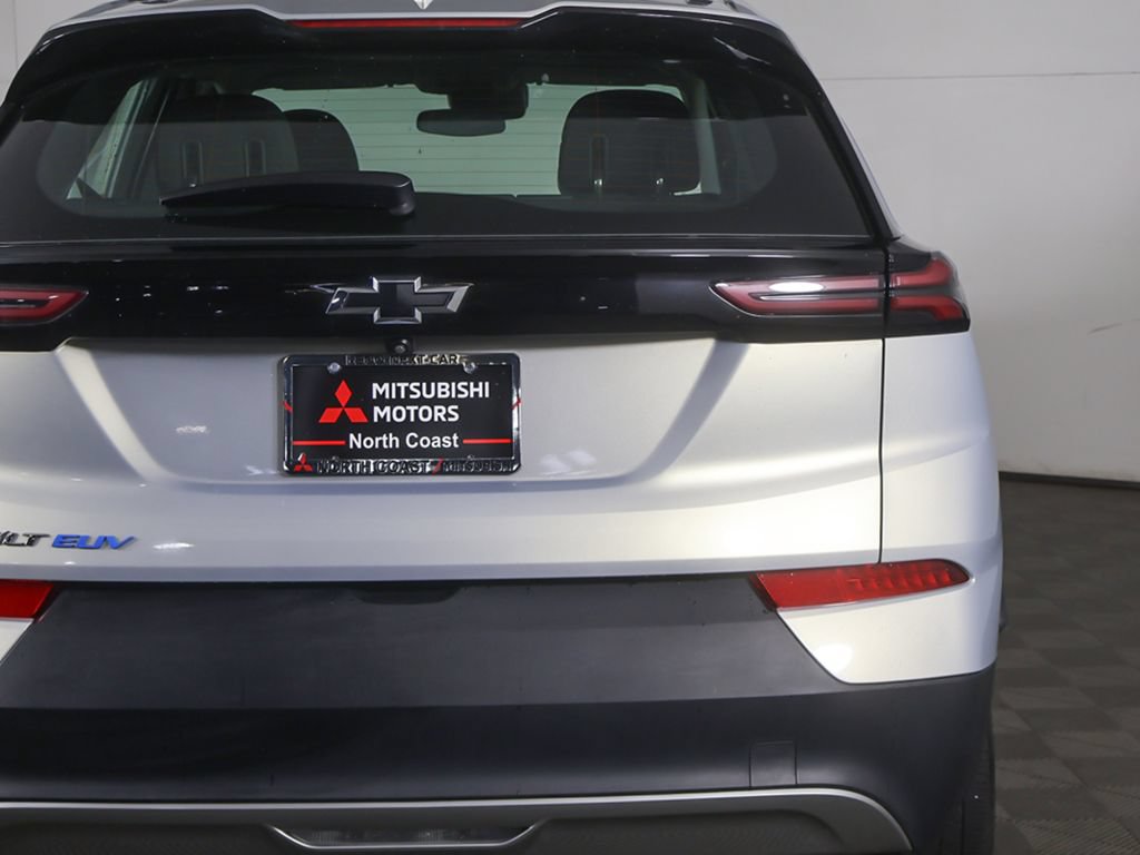 Used 2023 Chevrolet Bolt EUV LT FWD image 13