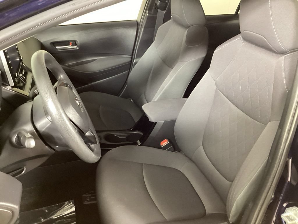 Used 2021 Toyota Corolla LE FWD image 12