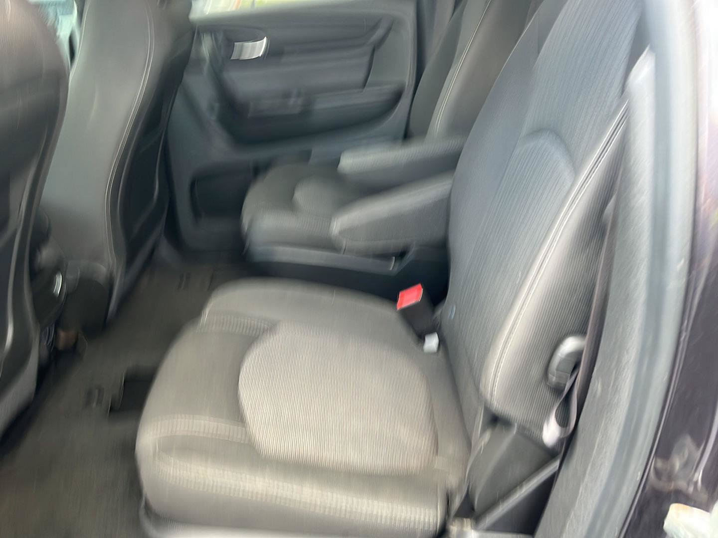 Used 2015 Chevrolet Traverse LT FWD image 21