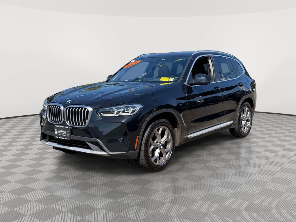 Used 2023 BMW X3 xDrive30i w/ Premium Package AWD/4WD image 3