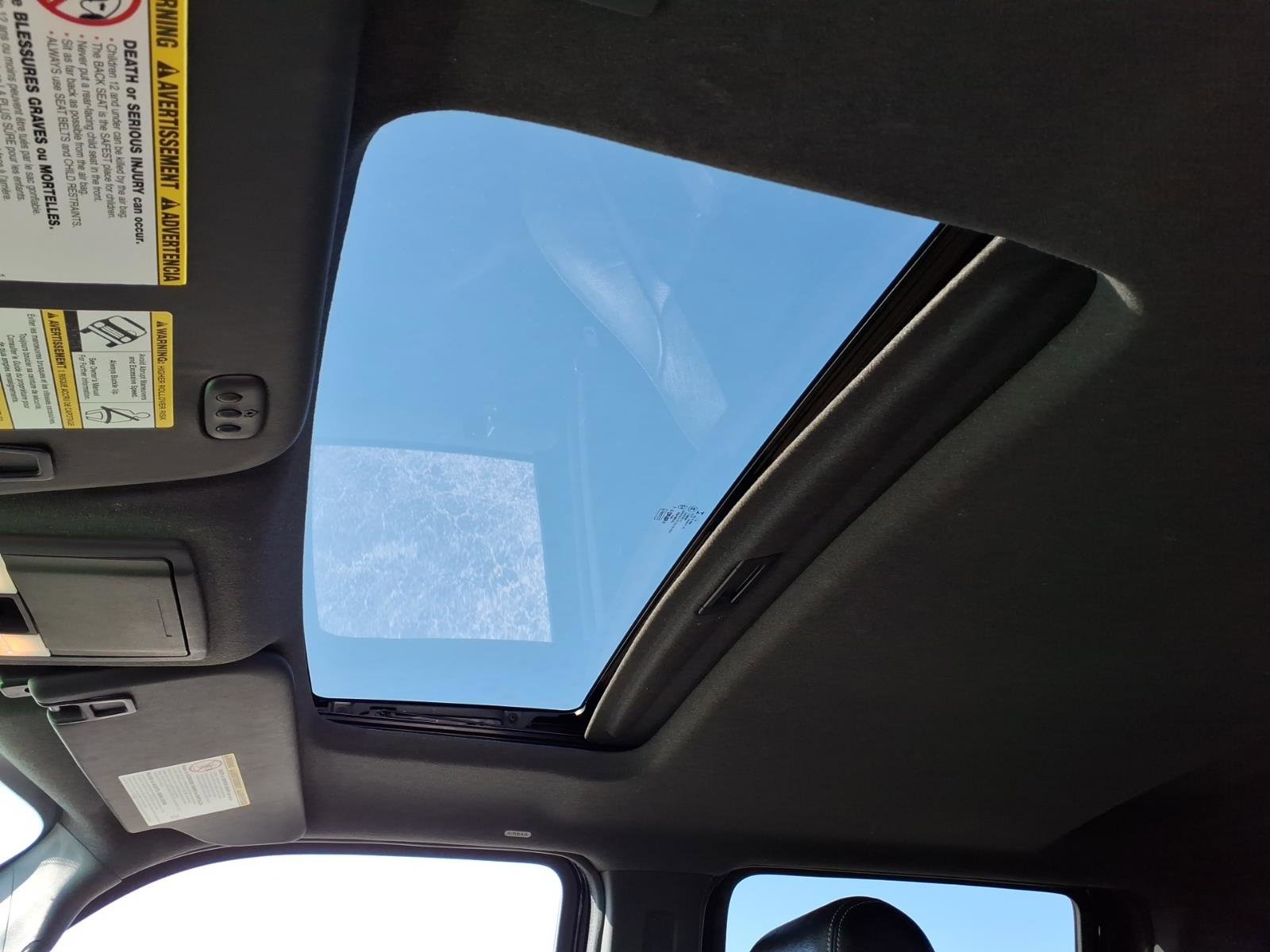 Used 2016 Ford F250 Lariat w/ Lariat Ultimate Package image 12